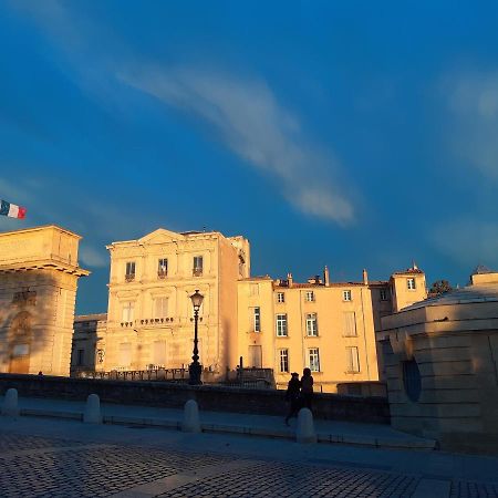 Un Oasis Au Coeur De La Vieille Ville, Classe 4 Etoiles Montpellier Exterior foto